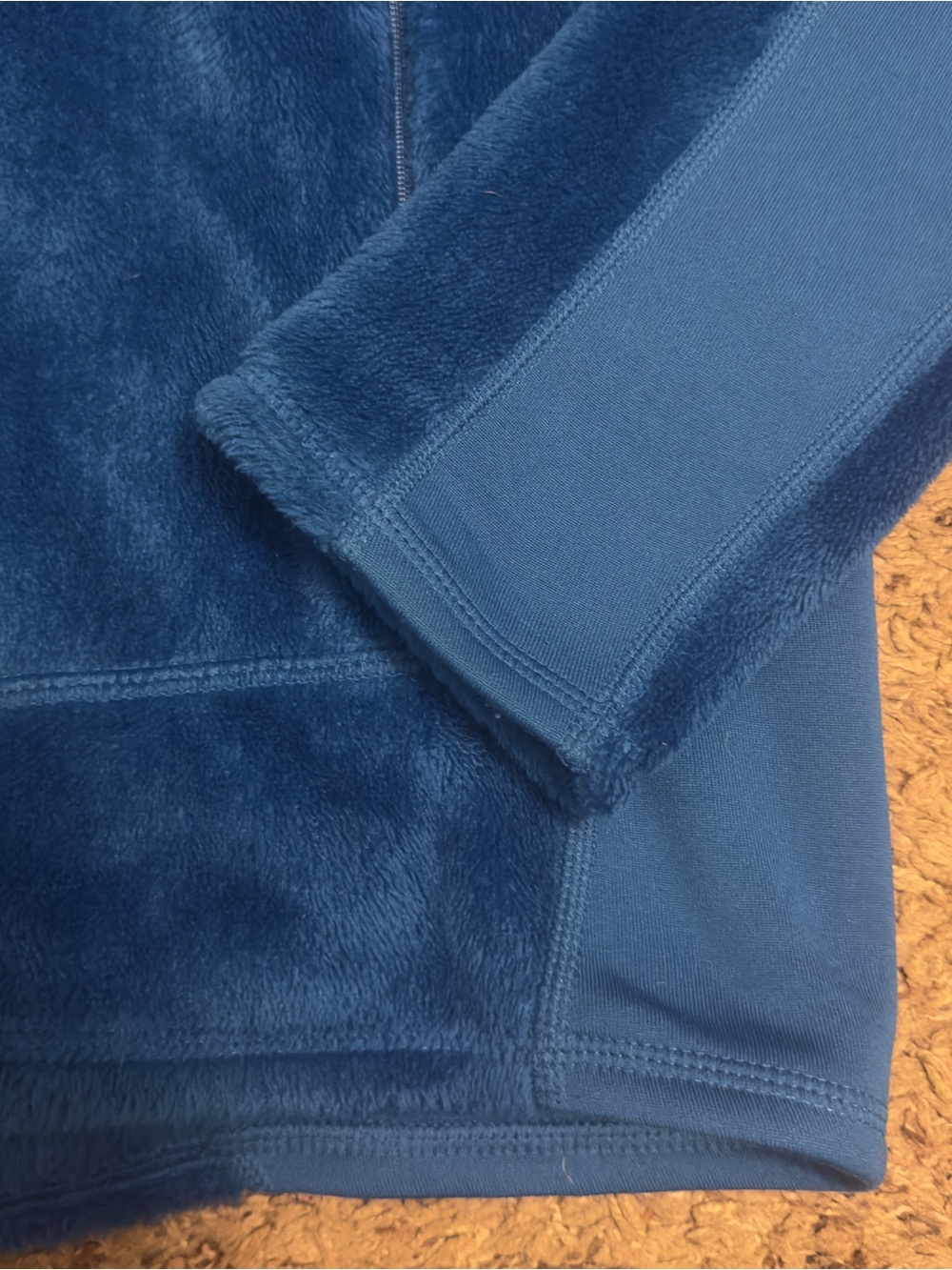 Patagonia R2 Fleece Jacket - Picture 6 of 8